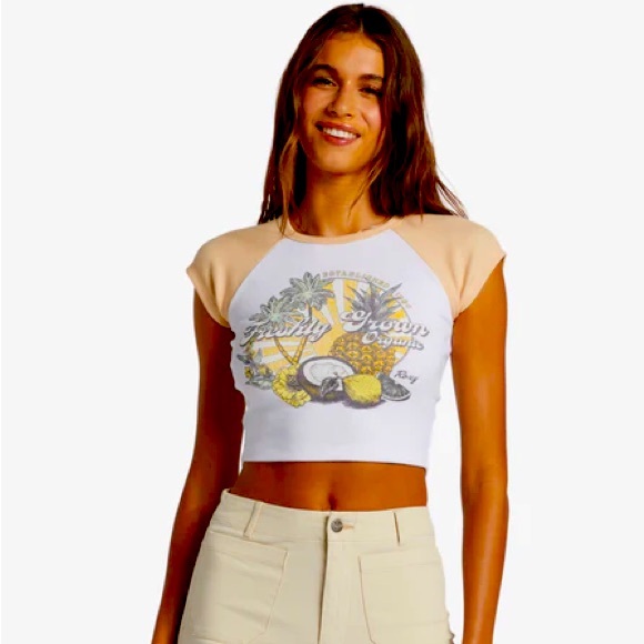 Super cute Roxy pineapple palm tree coconut cropped baseball tee - Picture 1 of 5